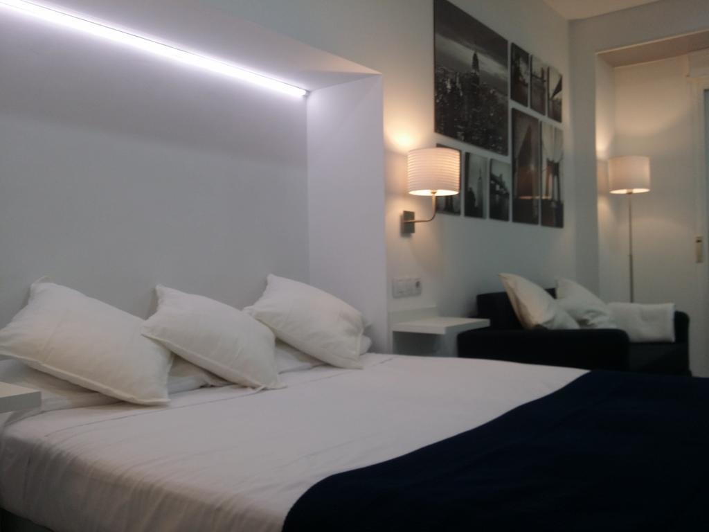 Suite International Alicante Eksteriør bilde